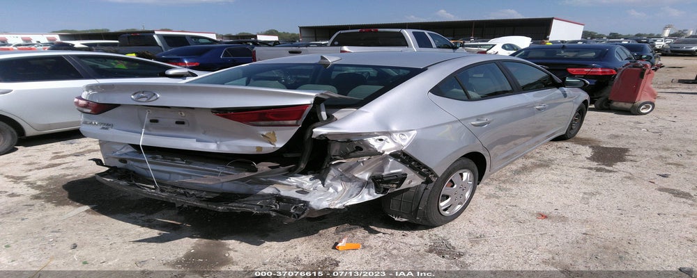 5NPD74LF7HH178412 2017 HYUNDAI ELANTRA photo no. 4