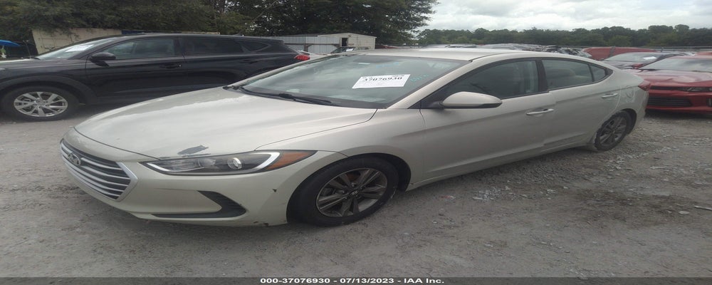 5NPD84LF3HH043327 2017 HYUNDAI ELANTRA photo no. 2