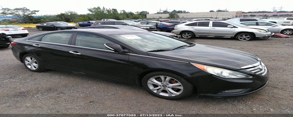 5NPEC4AC0BH243228 2011 HYUNDAI SONATA photo no. 9