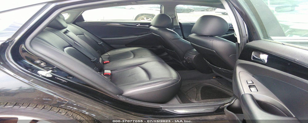 5NPEC4AC0BH243228 2011 HYUNDAI SONATA photo no. 8