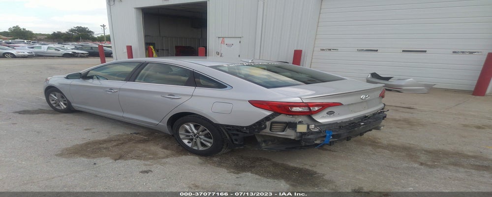 5NPE24AA2FH161363 2015 HYUNDAI SONATA photo no. 3