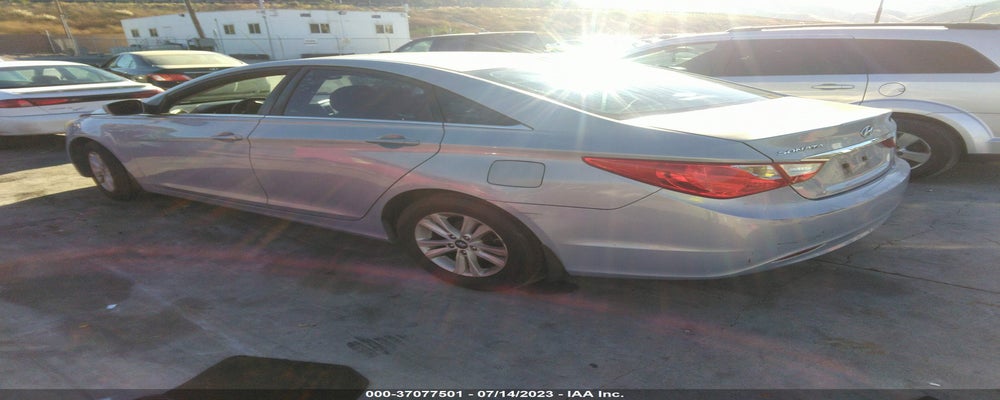 5NPEB4AC0BH151832 2011 HYUNDAI SONATA photo no. 3