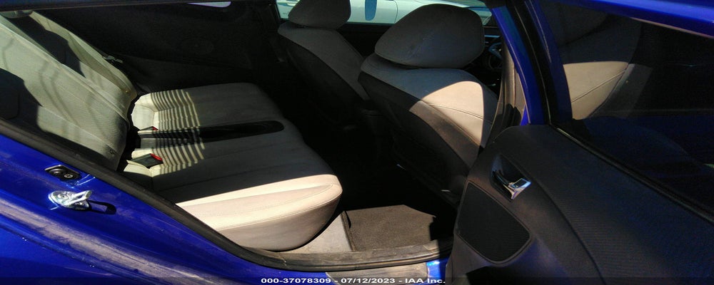 KMHTC6AD5CU027051 2012 HYUNDAI VELOSTER photo no. 8