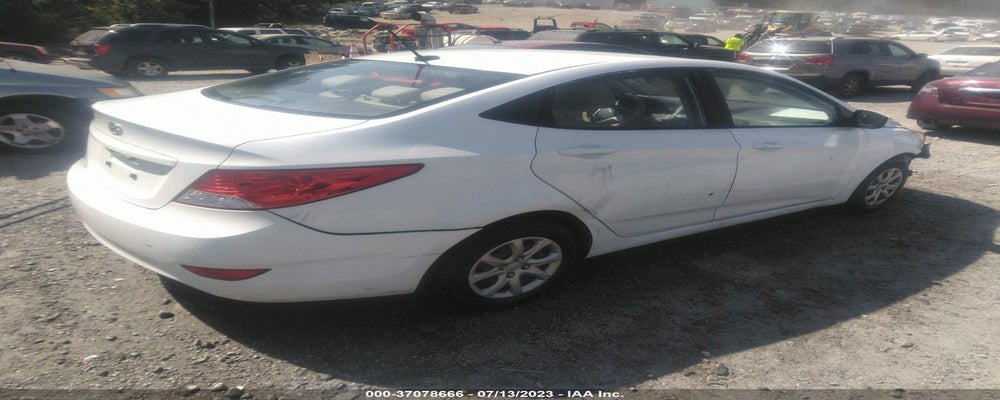 KMHCT4AE3DU506034 2013 HYUNDAI ACCENT photo no. 4