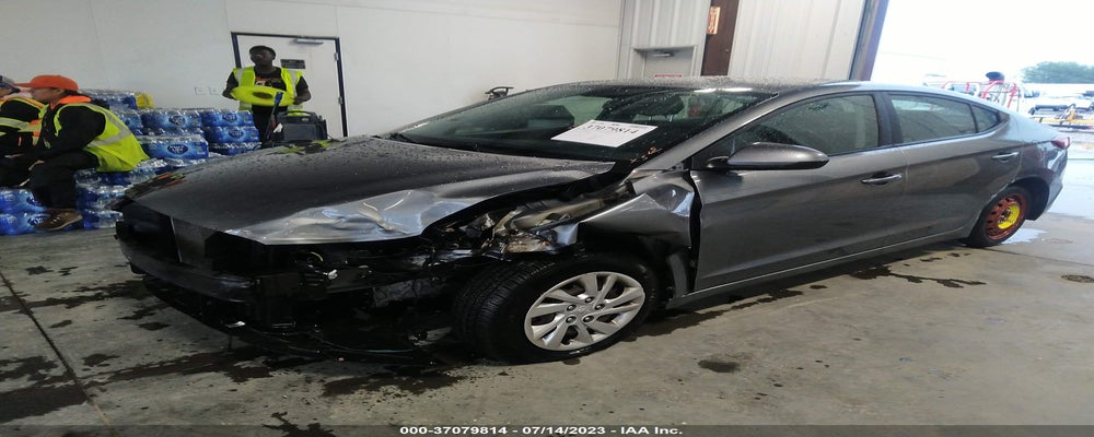 KMHD74LF9HU099213 2017 HYUNDAI ELANTRA photo no. 2