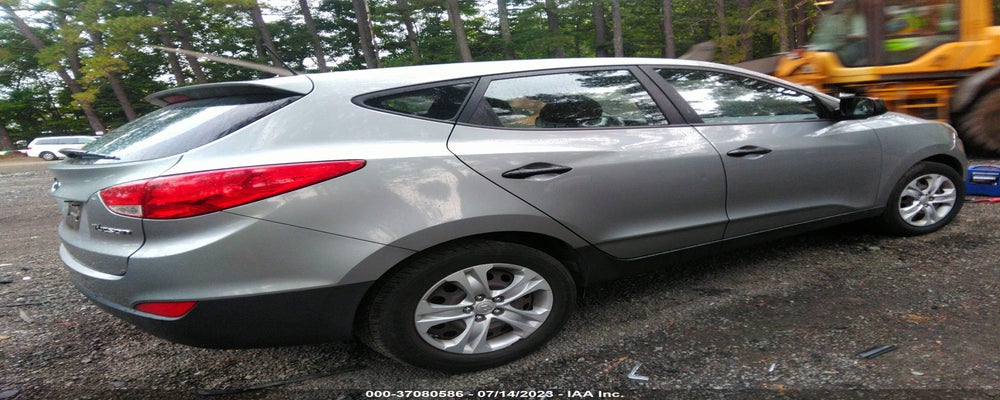 KM8JT3AC2AU039071 2010 HYUNDAI TUCSON photo no. 4