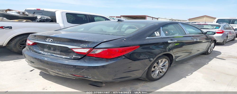 5NPEC4AB2DH644760 2013 HYUNDAI SONATA photo no. 4