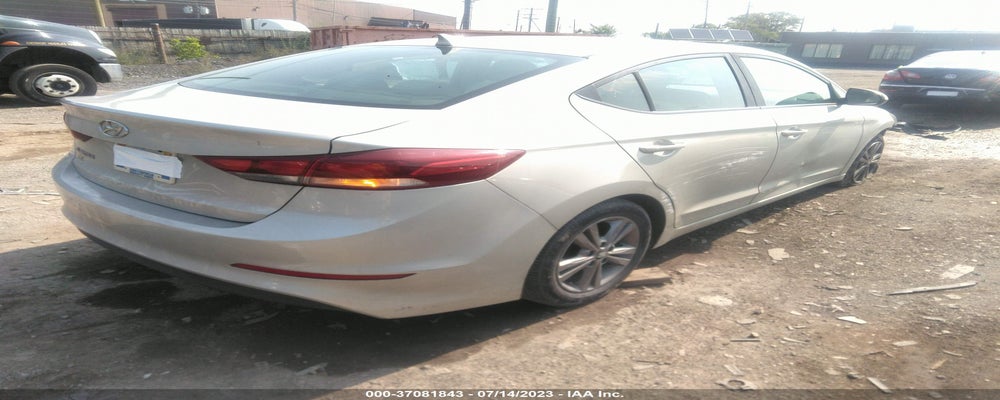 KMHD84LF8HU370209 2017 HYUNDAI ELANTRA photo no. 4