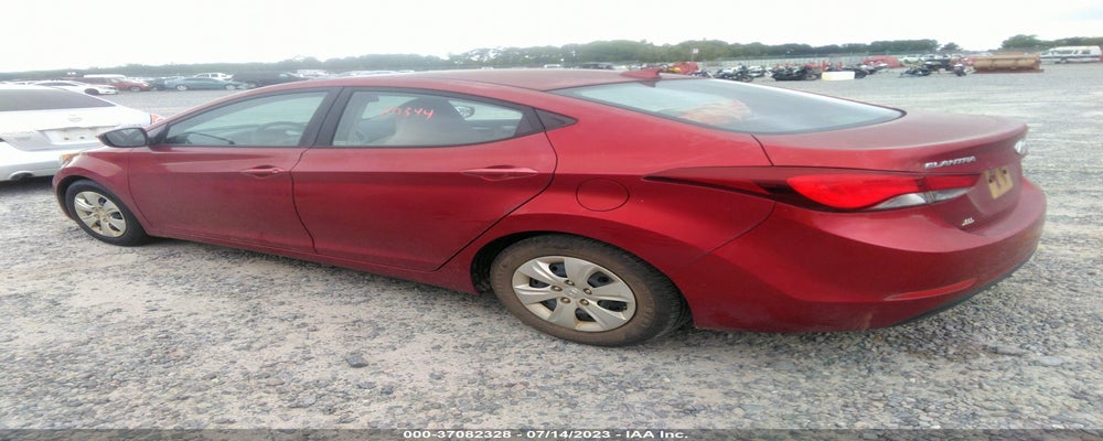5NPDH4AE1GH783094 2016 HYUNDAI ELANTRA photo no. 3