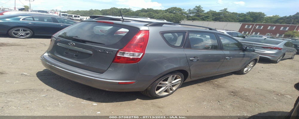 KMHDC8AE7AU068609 2010 HYUNDAI ELANTRA TOURING photo no. 4
