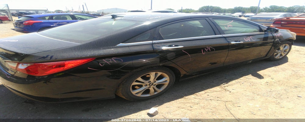 5NPEC4AC2BH003436 2011 HYUNDAI SONATA photo no. 4