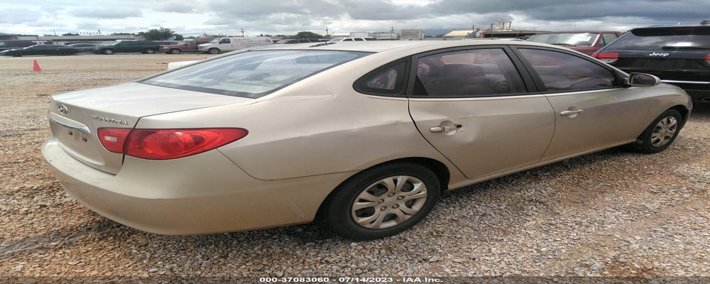 KMHDU4AD5AU101684 2010 HYUNDAI ELANTRA photo no. 4