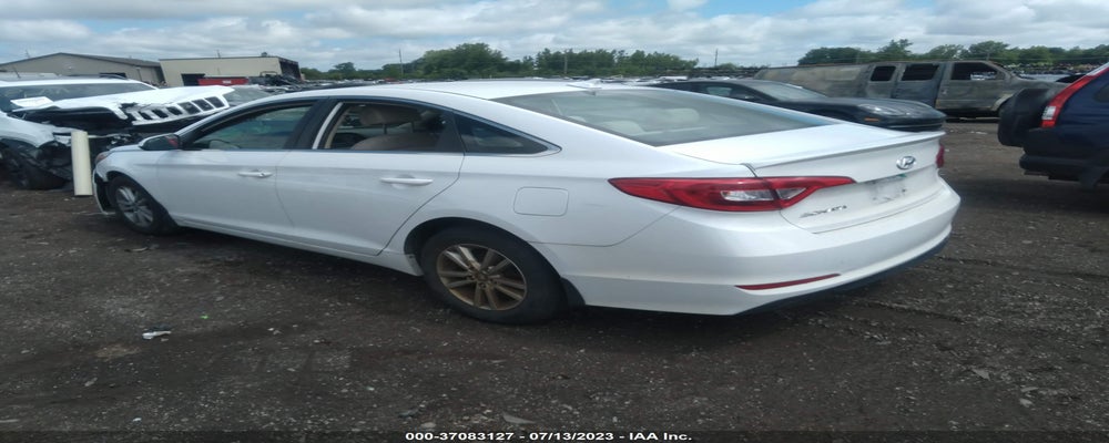 5NPE24AF1FH144906 2015 HYUNDAI SONATA photo no. 3