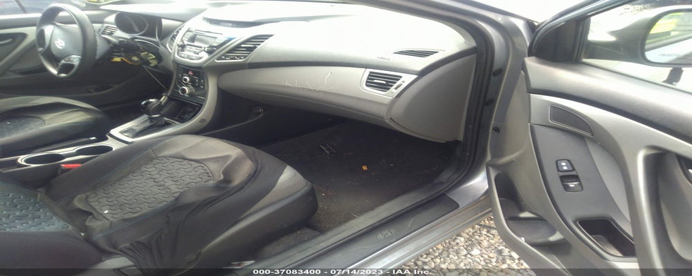 5NPDH4AE3GH746659 2016 HYUNDAI ELANTRA photo no. 5