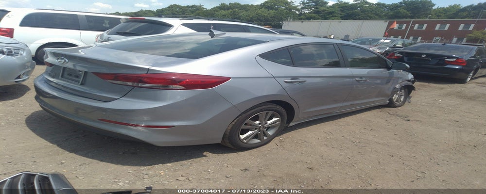 5NPD84LF3HH065568 2017 HYUNDAI ELANTRA photo no. 4