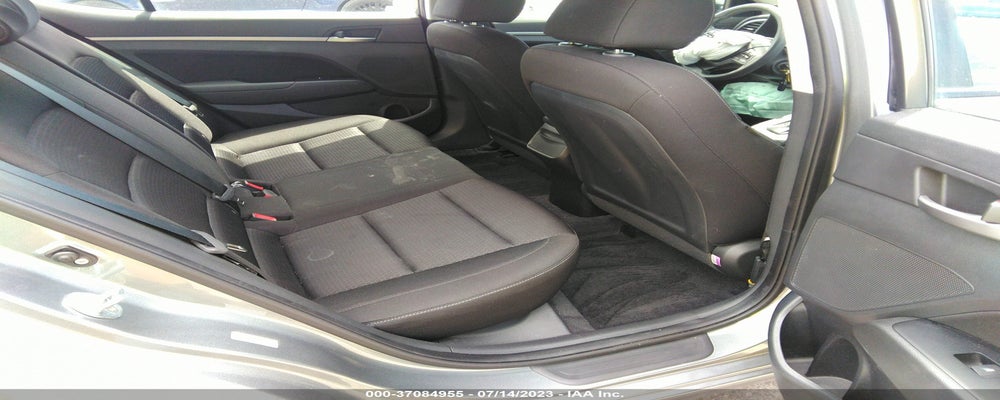 KMHD84LF6JU609701 2018 HYUNDAI ELANTRA photo no. 8