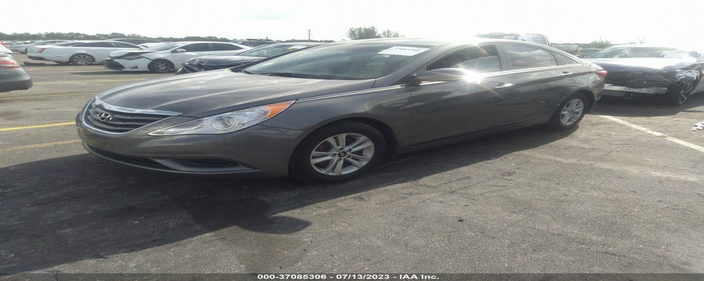 5NPEB4AC4DH630872 2013 HYUNDAI SONATA photo no. 2