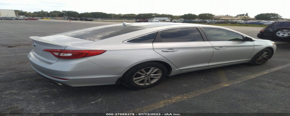 5NPE24AF0FH061113 2015 HYUNDAI SONATA photo no. 4