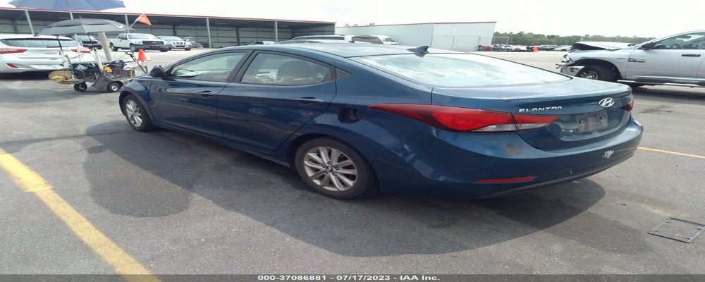 KMHDH4AE3FU235517 2015 HYUNDAI ELANTRA photo no. 3