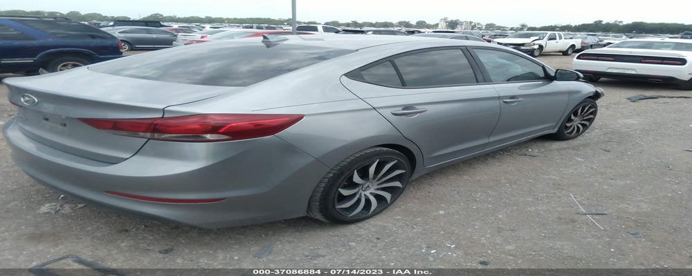 5NPD84LF1HH033833 2017 HYUNDAI ELANTRA photo no. 4