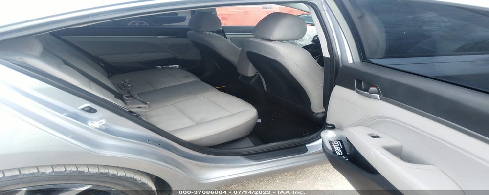 5NPD84LF1HH033833 2017 HYUNDAI ELANTRA photo no. 8