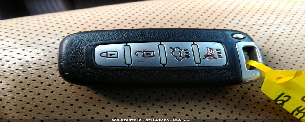 KMHGC4DD1CU186473 2012 HYUNDAI GENESIS photo no. 11