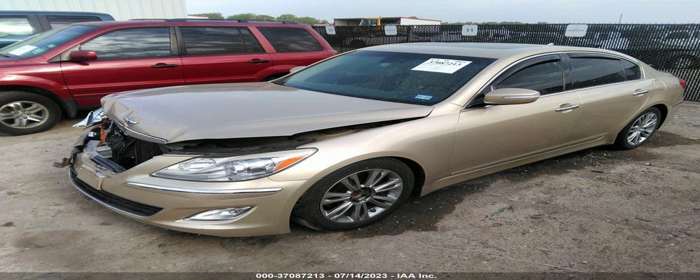 KMHGC4DD1CU186473 2012 HYUNDAI GENESIS photo no. 2