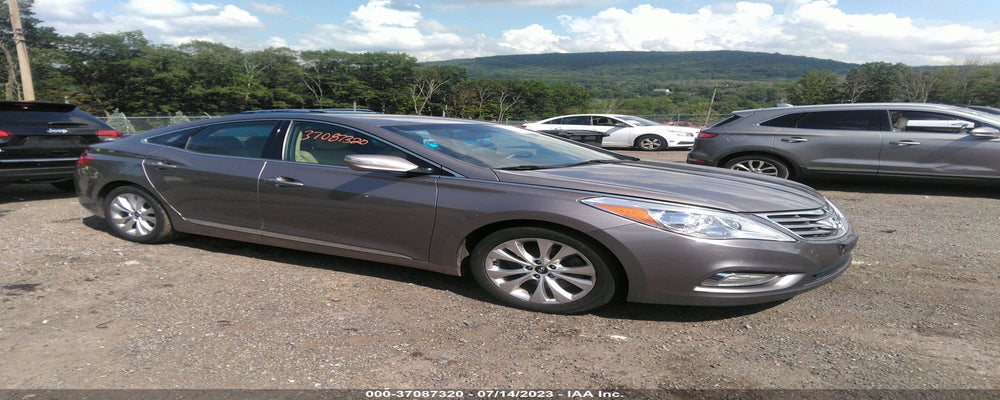 KMHFG4JG1CA132848 2012 HYUNDAI AZERA photo no. 10