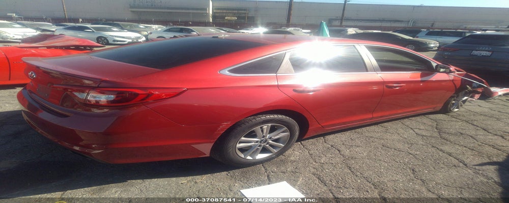 5NPE24AFXHH494263 2017 HYUNDAI SONATA photo no. 4