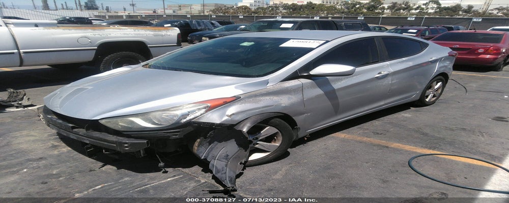 5NPDH4AE1DH281584 2013 HYUNDAI ELANTRA photo no. 2