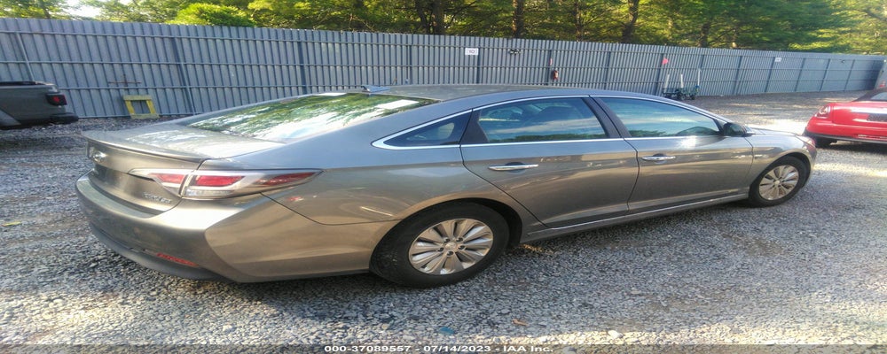KMHE24L3XHA077005 2017 HYUNDAI SONATA photo no. 4