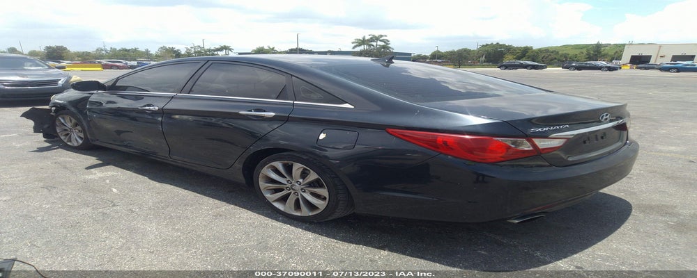 5NPEC4AC6BH217426 2011 HYUNDAI SONATA photo no. 3