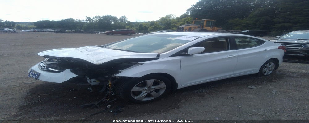 5NPDH4AE5DH220626 2013 HYUNDAI ELANTRA photo no. 2