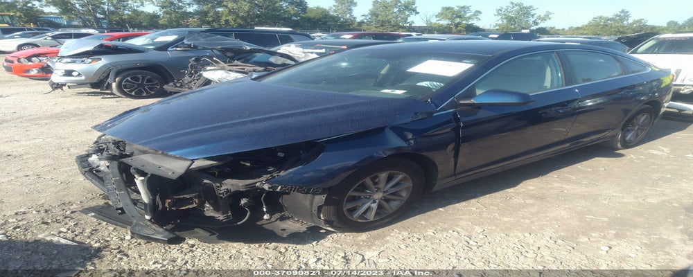 5NPE24AF8JH708074 2018 HYUNDAI SONATA photo no. 2