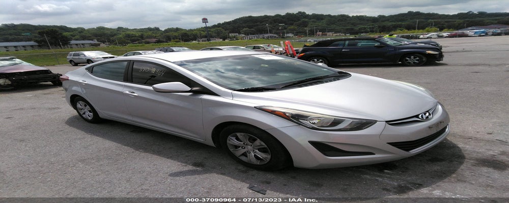 5NPDH4AE5GH731256 2016 HYUNDAI ELANTRA photo no. 9