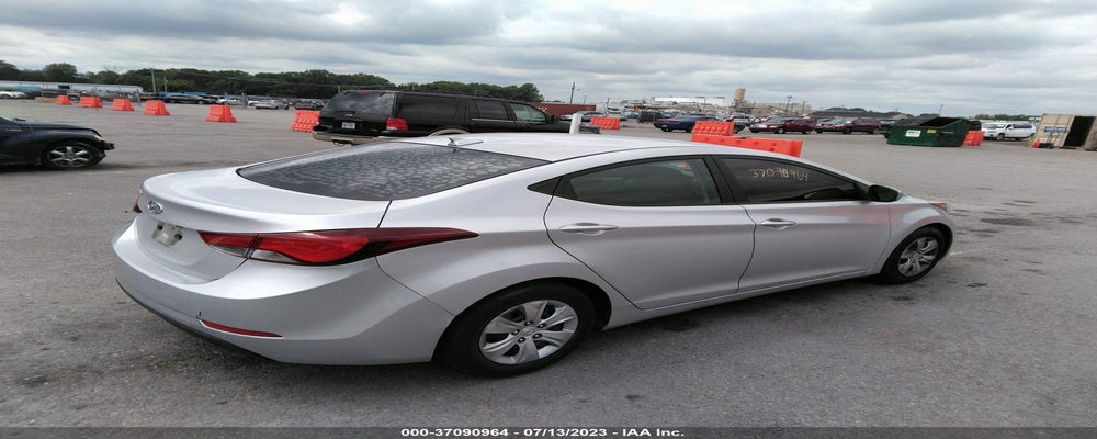 5NPDH4AE5GH731256 2016 HYUNDAI ELANTRA photo no. 4