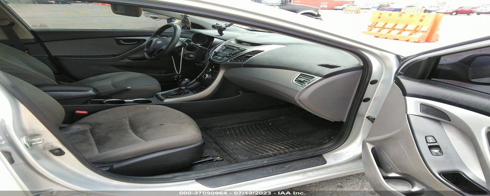 5NPDH4AE5GH731256 2016 HYUNDAI ELANTRA photo no. 5