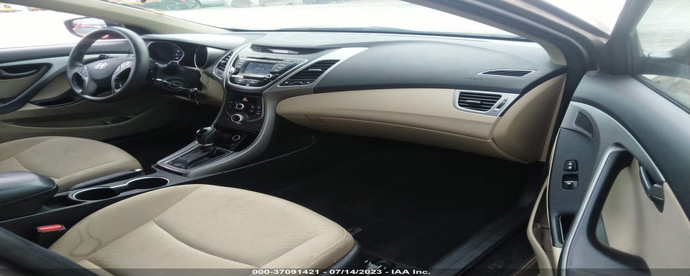 5NPDH4AE8GH783464 2016 HYUNDAI ELANTRA photo no. 5