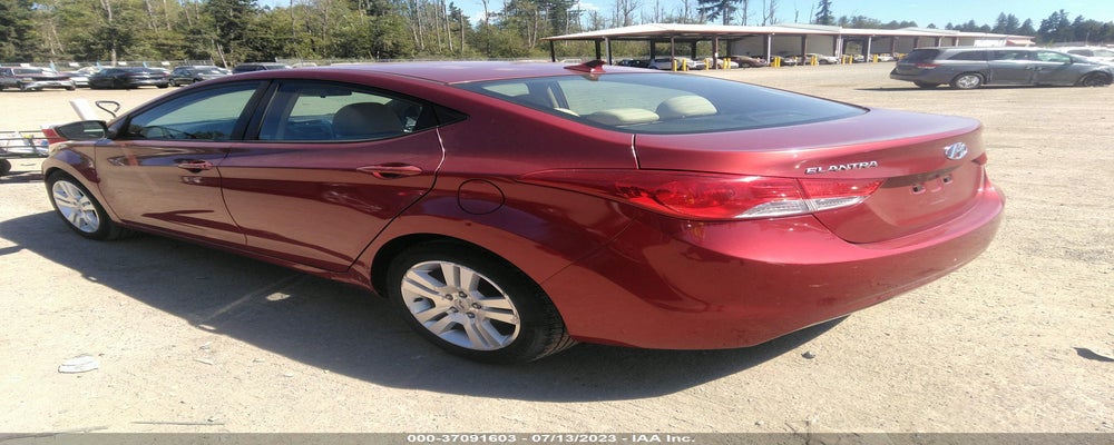 5NPDH4AE3DH313743 2013 HYUNDAI ELANTRA photo no. 3