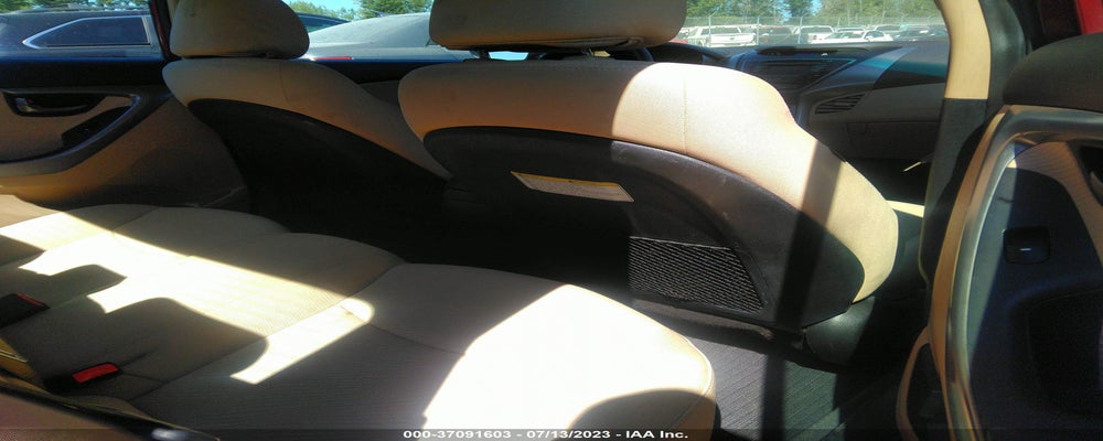 5NPDH4AE3DH313743 2013 HYUNDAI ELANTRA photo no. 8