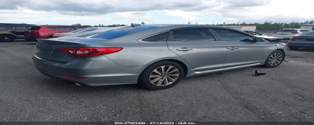 5NPE34AF0FH217972 2015 HYUNDAI SONATA photo no. 4