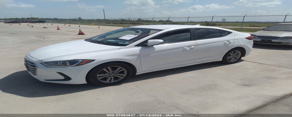 5NPD84LF2HH033467 2017 HYUNDAI ELANTRA photo no. 2