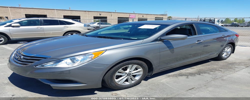 5NPEB4AC2DH689001 2013 HYUNDAI SONATA photo no. 2