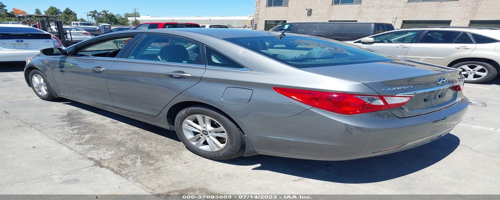 5NPEB4AC2DH689001 2013 HYUNDAI SONATA photo no. 3