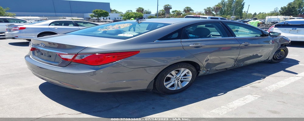 5NPEB4AC2DH689001 2013 HYUNDAI SONATA photo no. 4