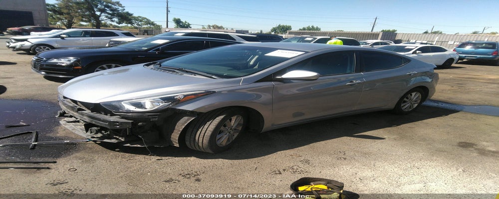 KMHDH4AE9FU348453 2015 HYUNDAI ELANTRA photo no. 2