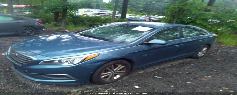 5NPE24AF0GH353426 2016 HYUNDAI SONATA photo no. 2