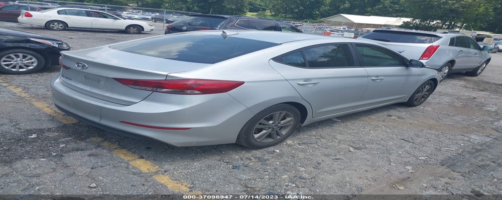 5NPD84LF1JH275575 2018 HYUNDAI ELANTRA photo no. 4
