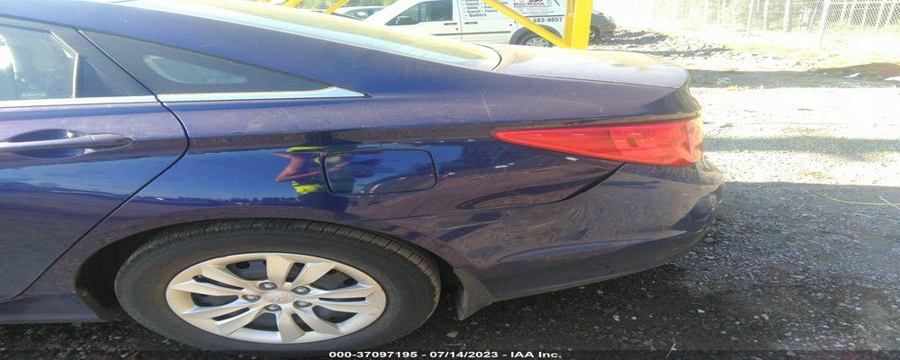 5NPEB4AC8BH167597 2011 HYUNDAI SONATA photo no. 6