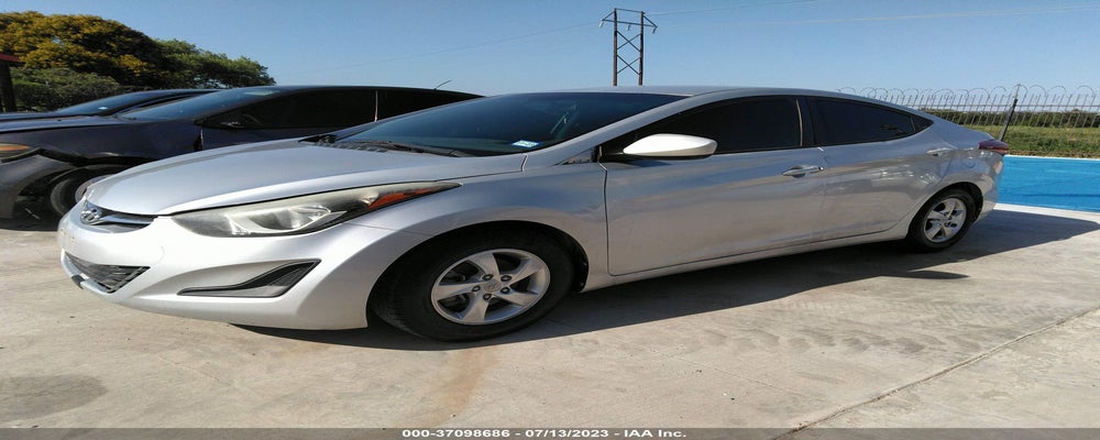5NPDH4AE4FH600821 2015 HYUNDAI ELANTRA photo no. 2